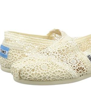 Toms Lace Shoes